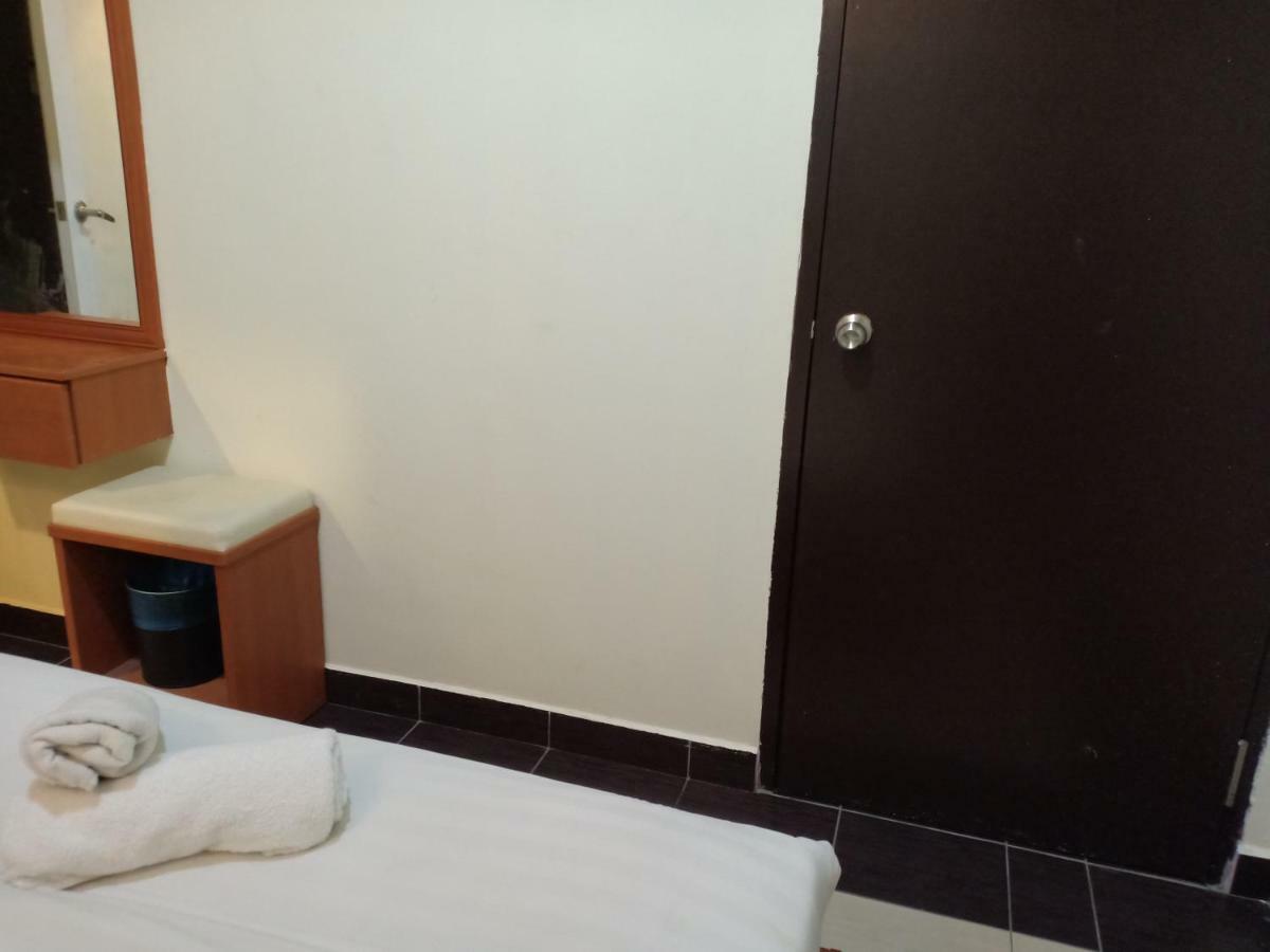 Tc Inn Business Hotel @ Сери Кембанган Екстериор снимка