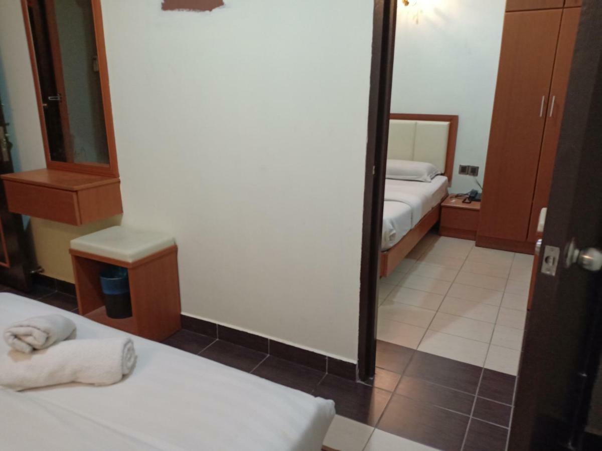 Tc Inn Business Hotel @ Сери Кембанган Екстериор снимка
