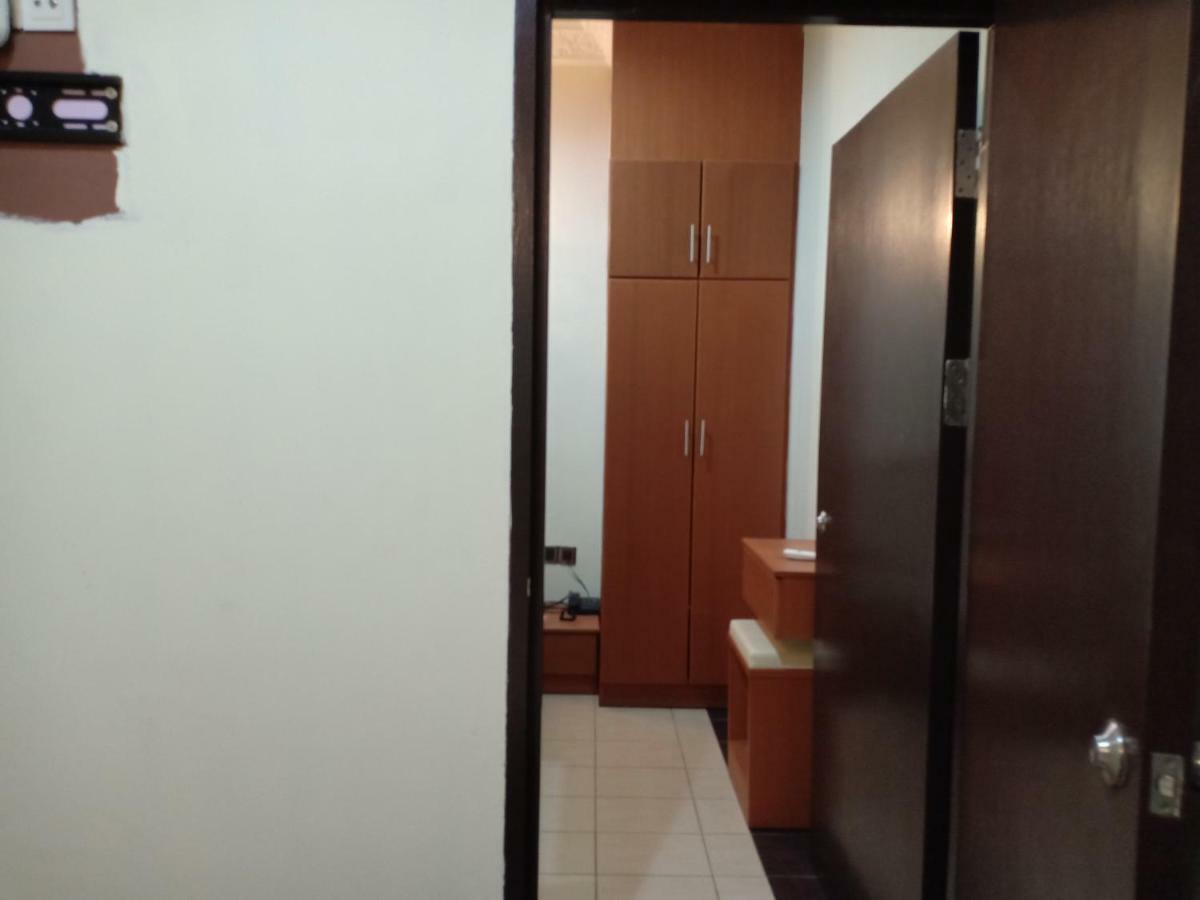 Tc Inn Business Hotel @ Сери Кембанган Екстериор снимка