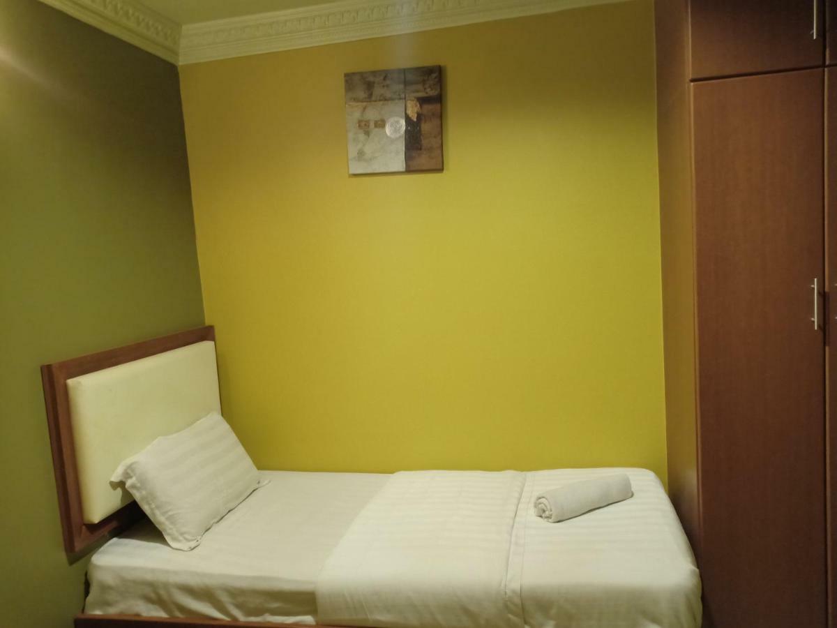 Tc Inn Business Hotel @ Сери Кембанган Екстериор снимка