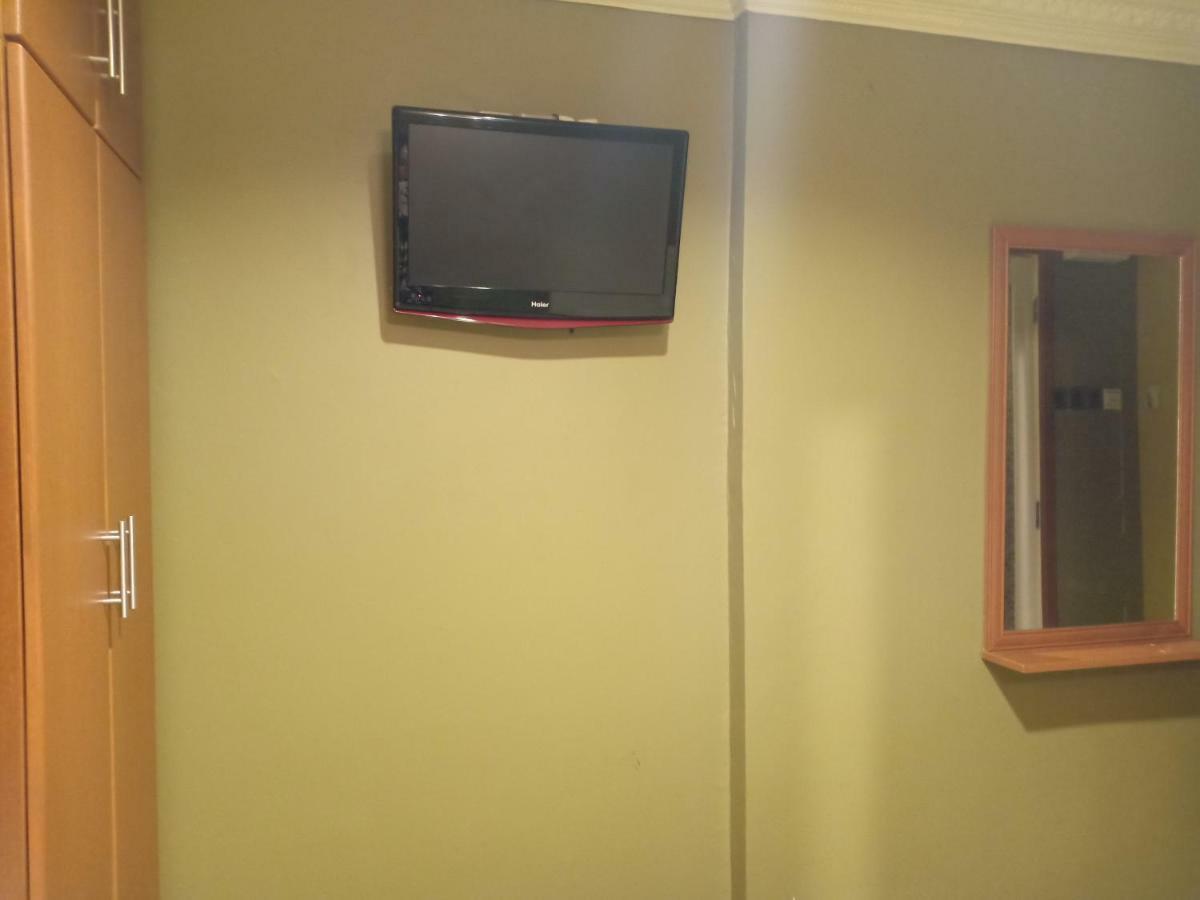Tc Inn Business Hotel @ Сери Кембанган Екстериор снимка