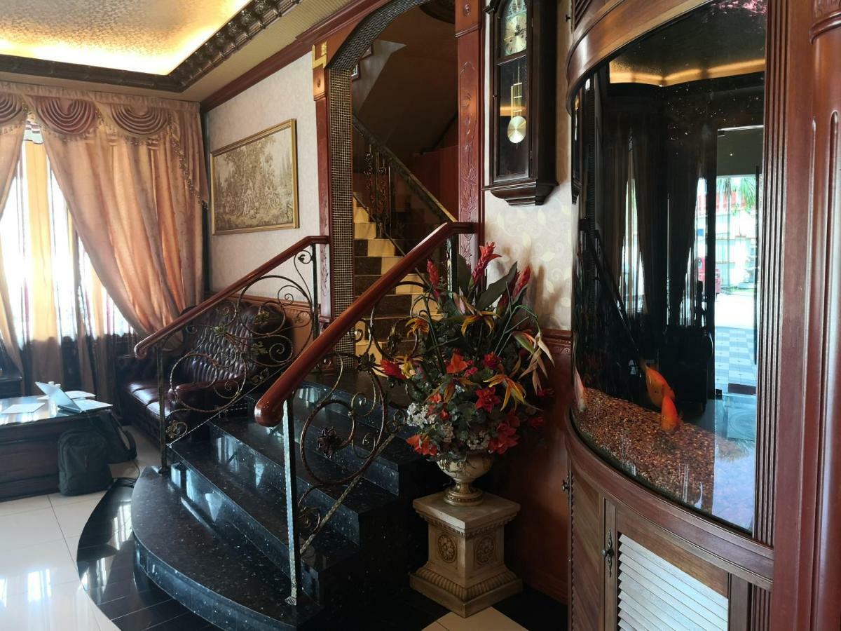 Tc Inn Business Hotel @ Сери Кембанган Екстериор снимка