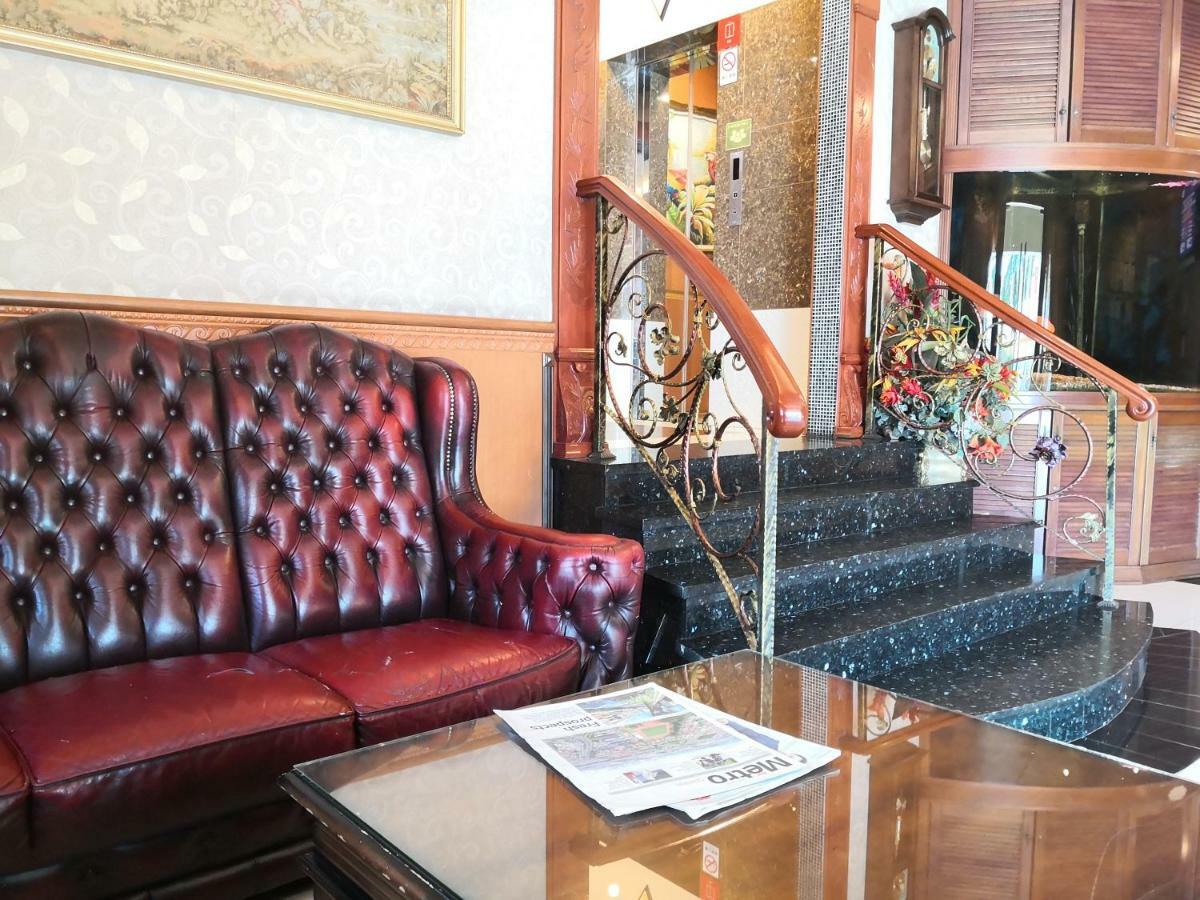 Tc Inn Business Hotel @ Сери Кембанган Екстериор снимка
