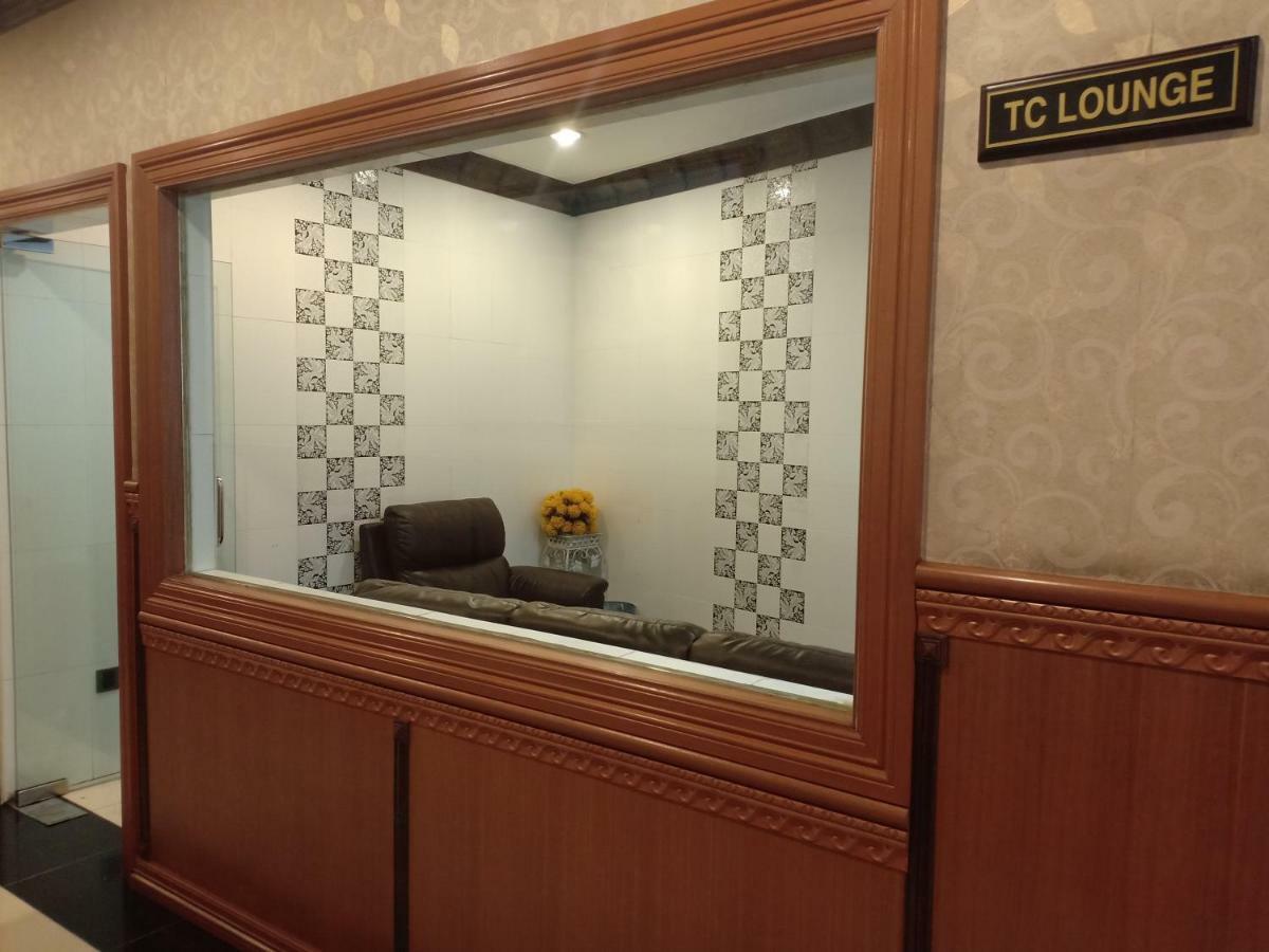 Tc Inn Business Hotel @ Сери Кембанган Екстериор снимка