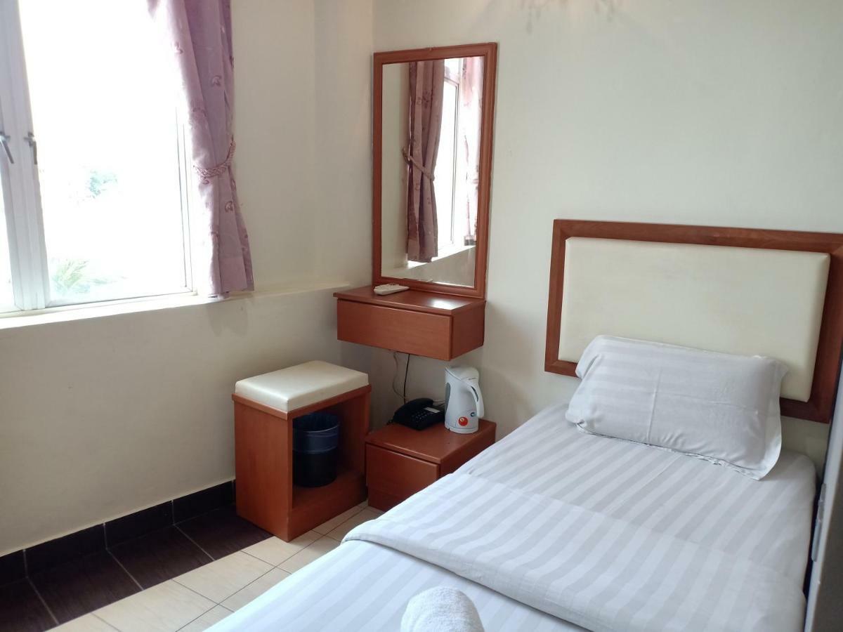 Tc Inn Business Hotel @ Сери Кембанган Екстериор снимка